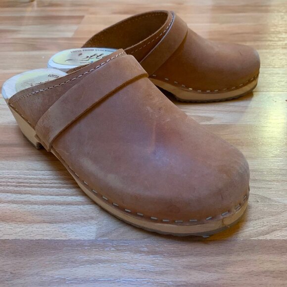 Lotta From Stockholm Classic Clog in Brown Nubuck - Picture 5 of 8